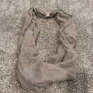 Elegant shimmery gray scarf